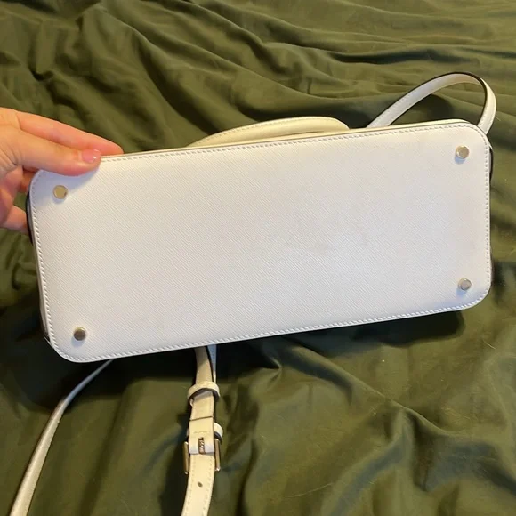 Kate Spade Purse! 👛 - Picture 4 of 7